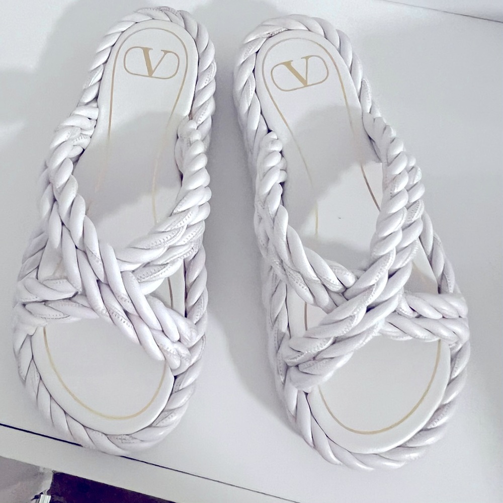 Valentino Garavani  The Rope Leather Slide sandal